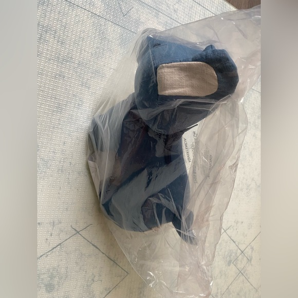 Coco Village Gus Dog Plush Bandanna (Sold Out) - Picture 6 of 7